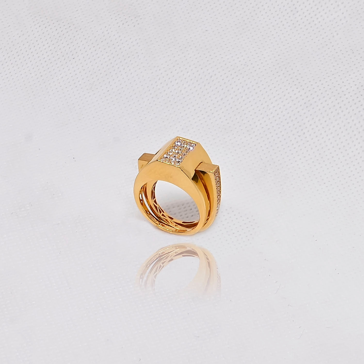 Gold Ring - CHTRE90