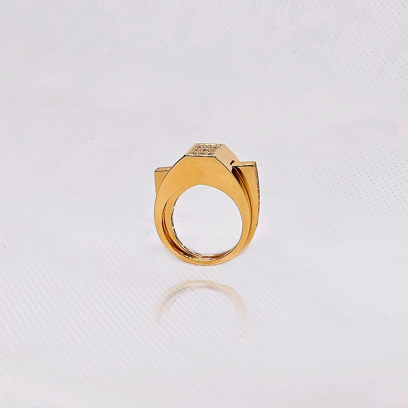 Gold Ring - CHTRE90